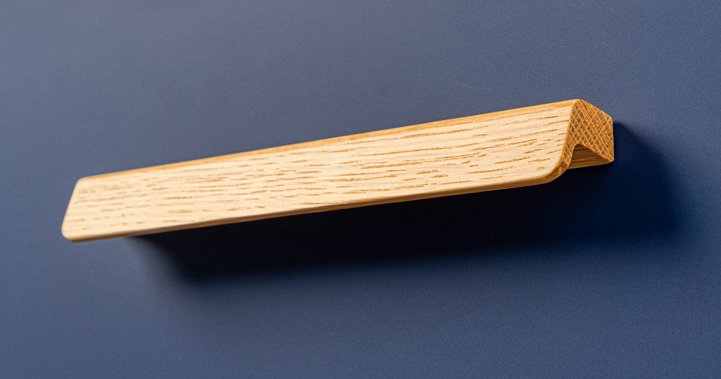 TIRADOR ASA FLAPP 06131160W16 200MM MADERA ROBLE