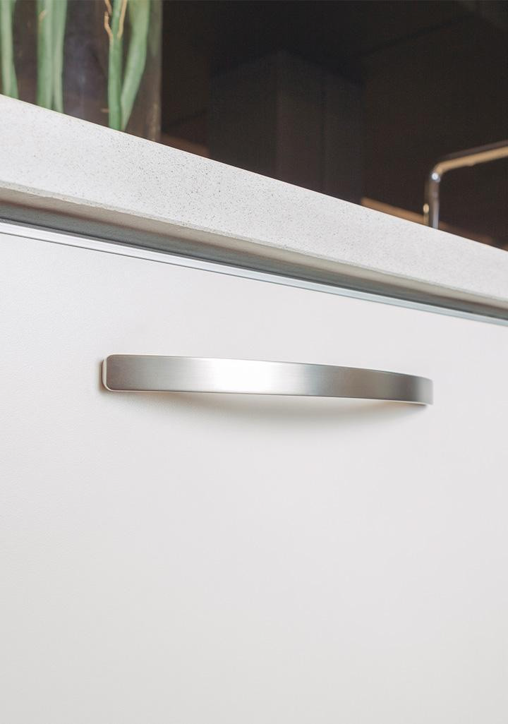 TIRADOR ASA ARCH 209MM NIQUEL CEPILLADO